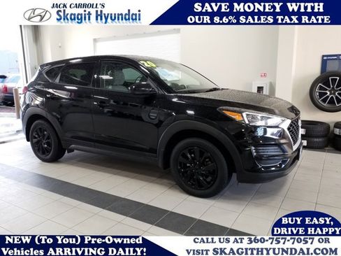 Used 2020 Hyundai Tucson SE image 1