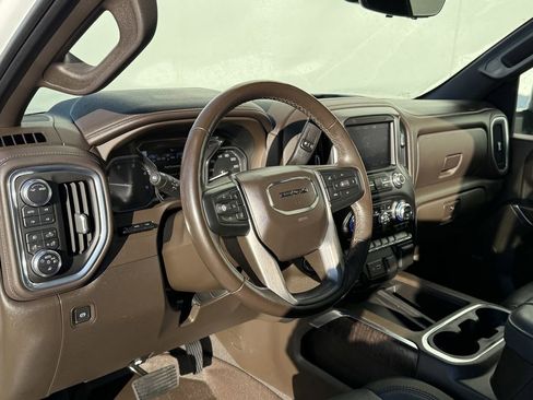 Used 2023 GMC Sierra 3500 Denali w/ Denali Ultimate Package image 16