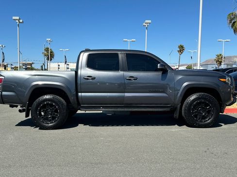 Used 2023 Toyota Tacoma TRD Sport RWD image 3