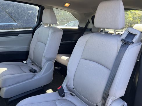 Used 2019 Honda Odyssey LX image 33