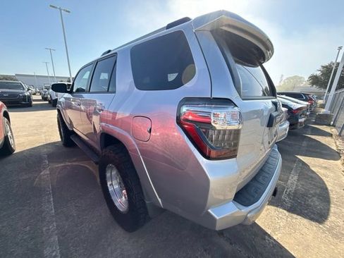 Used 2014 Toyota 4Runner Trail AWD/4WD image 11