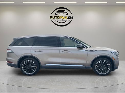 Used 2020 Lincoln Aviator Reserve w/ Equipment Group 202A AWD/4WD image 8