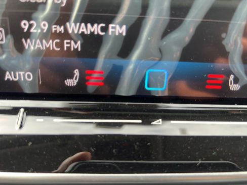 New 2026 Volkswagen Tiguan SE image 27