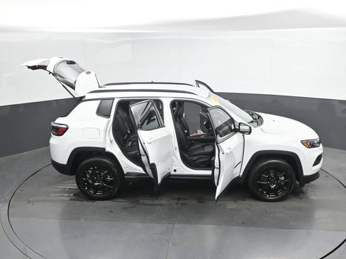 New 2026 Jeep Compass Latitude AWD/4WD image 51