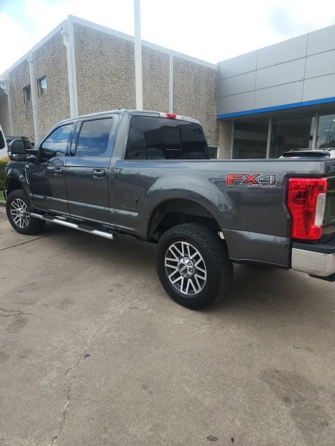Used 2019 Ford F250 Lariat w/ Lariat Value Package AWD/4WD image 3