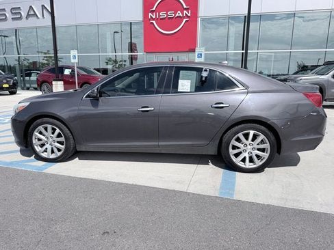 Used 2013 Chevrolet Malibu LTZ FWD image 2