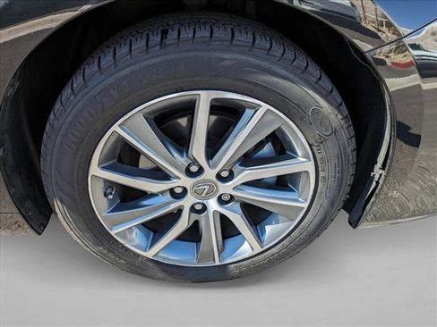 Used 2016 Lexus ES 300h image 25