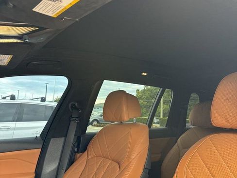 Used 2024 BMW X7 xDrive40i w/ Executive Package AWD/4WD image 6