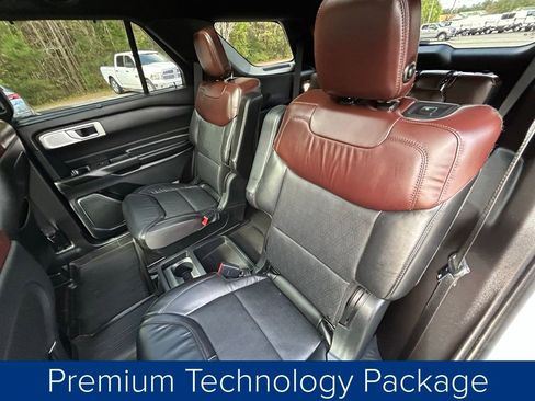 Used 2020 Ford Explorer Platinum w/ Premium Technology Package image 20