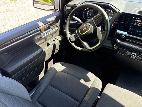 Certified 2024 GMC Sierra 1500 Elevation w/ LPO, Elevation Black Package AWD/4WD image 18