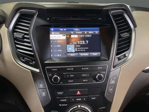 Used 2017 Hyundai Santa Fe Sport image 15