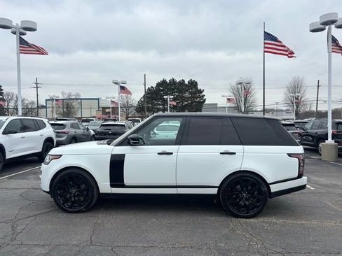 Used 2017 Land Rover Range Rover HSE image 8