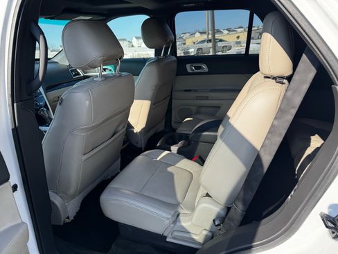 Used 2014 Ford Explorer Limited w/ Equipment Group 302A AWD/4WD image 13