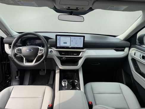 New 2026 Ford Explorer Active w/ Active Comfort Package AWD/4WD image 12