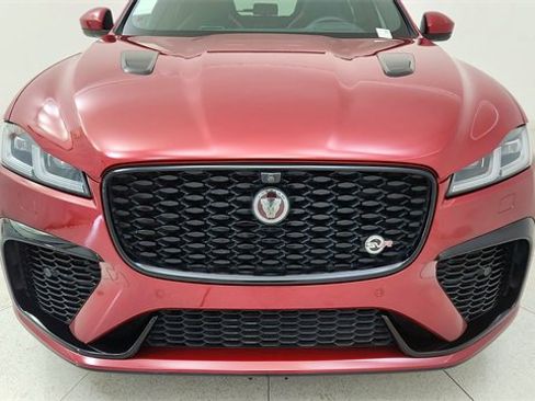 Used 2022 Jaguar F-PACE SVR image 8