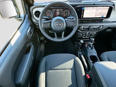 New 2026 Jeep Gladiator Sport image 15