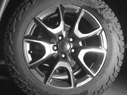 Used 2025 Jeep Compass Trailhawk image 14