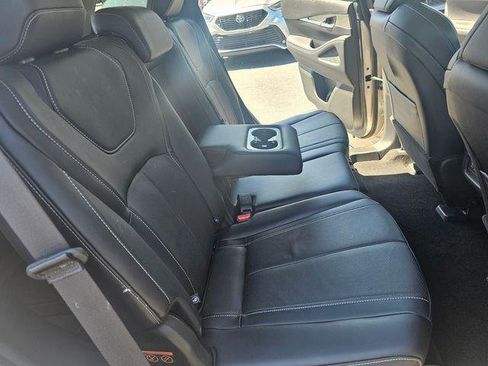 Used 2023 INFINITI QX60 Luxe w/ Cargo Package FWD image 17