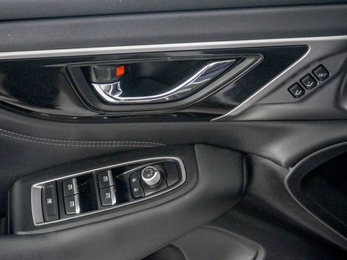 Used 2020 Subaru Outback Limited image 14