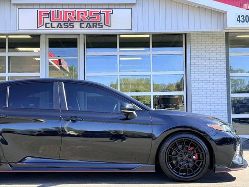 Used 2021 Toyota Camry TRD w/ TRD Package w/JBL Audio image 11