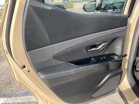 Used 2023 Hyundai Santa Cruz Limited image 12