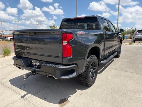 Used 2021 Chevrolet Silverado 1500 LT Trail Boss w/ Bed Protection Package AWD/4WD image 8