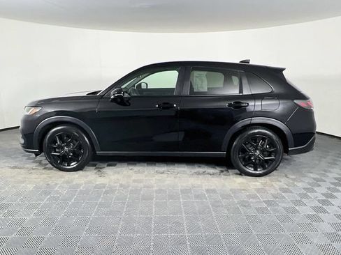 Certified 2025 Honda HR-V Sport image 3