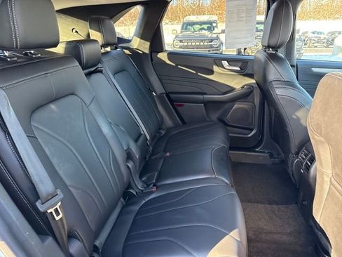 Used 2025 Ford Escape Platinum w/ Premium Technology Package image 11