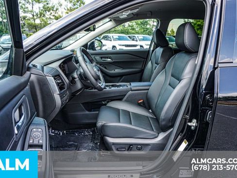 Used 2024 Nissan Rogue SL FWD image 19