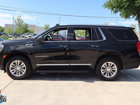 Used 2024 GMC Yukon SLT AWD/4WD image 7