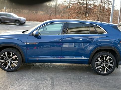 New 2025 Volkswagen Atlas Cross Sport SEL Premium R-Line AWD/4WD image 8