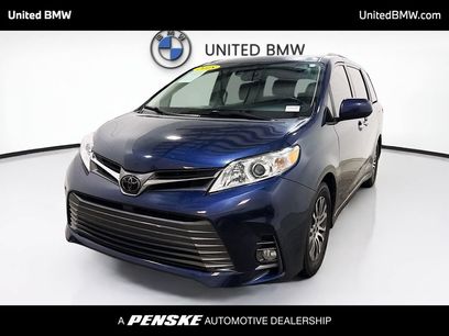 Used 2018 Toyota Sienna XLE