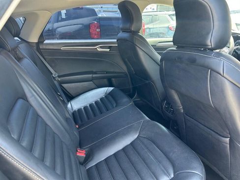 Used 2019 Ford Fusion SEL FWD image 11