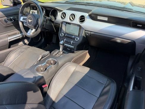 Used 2017 Ford Mustang Premium RWD image 12