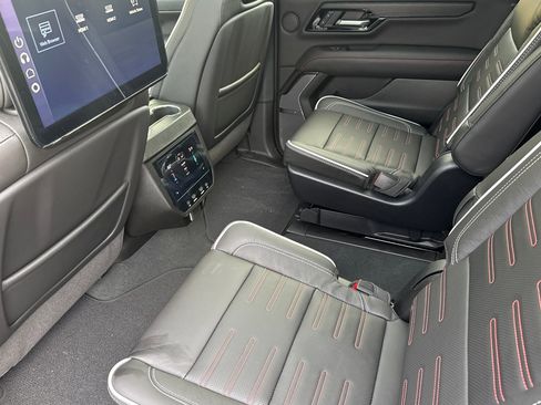 New 2026 GMC Yukon XL AT4 Ultimate image 13