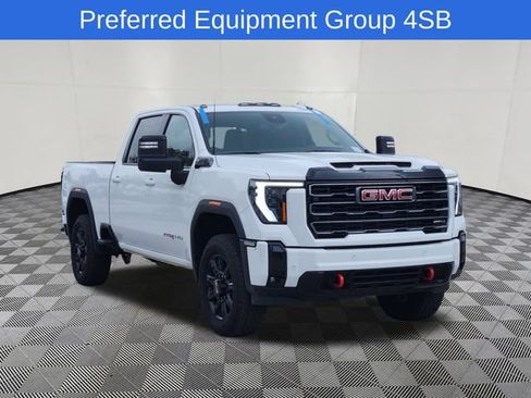 Used 2025 GMC Sierra 2500 AT4 w/ Technology Package AWD/4WD image 2