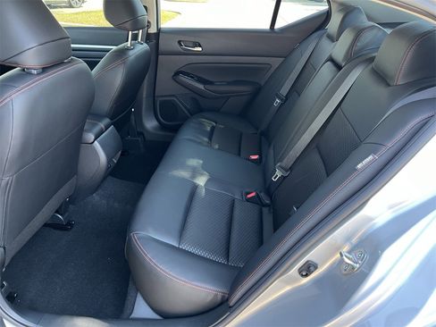 New 2025 Nissan Altima 2.5 SR image 17