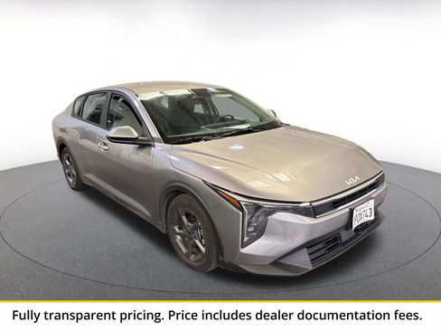 Used 2025 Kia K4 FWD image 1