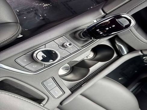 New 2025 Cadillac XT5 Luxury image 23