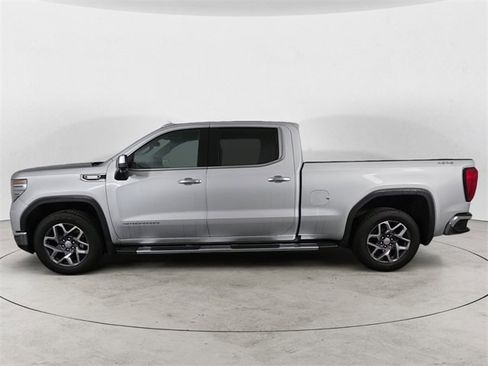 Used 2022 GMC Sierra 1500 SLT w/ SLT Premium Plus Package image 2