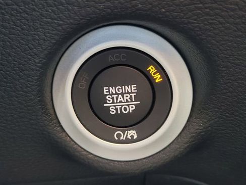 New 2026 Chrysler Pacifica Pinnacle image 28