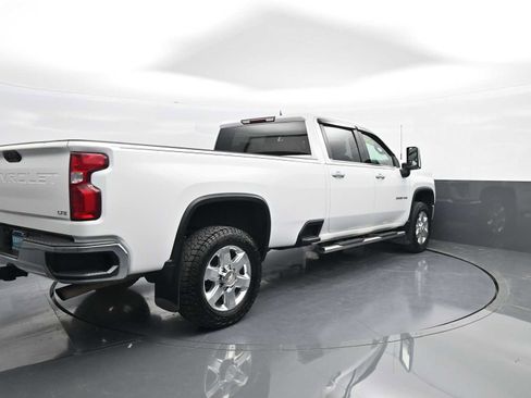 Used 2022 Chevrolet Silverado 3500 LTZ image 7