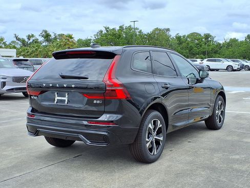 New 2026 Volvo XC60 B5 Core AWD/4WD image 7