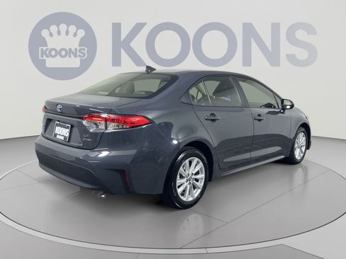 Used 2025 Toyota Corolla LE w/ LE Premium Package FWD image 7