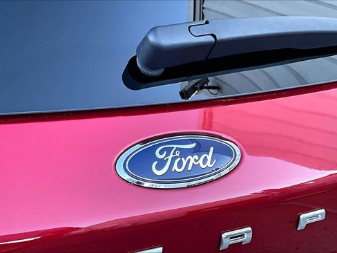 Certified 2023 Ford Escape SE w/ PHEV Premium Package image 30