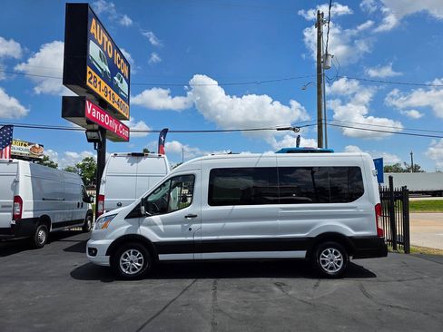 Used 2021 Ford Transit 350 XLT RWD image 4