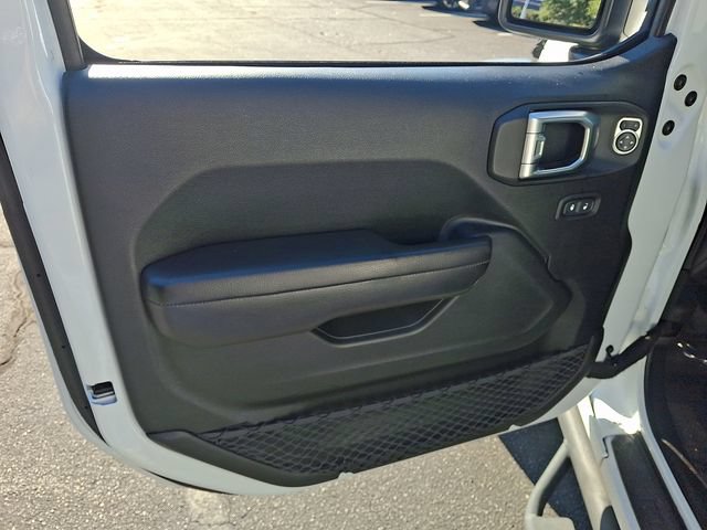 Used 2020 Jeep Gladiator Sport w/ Quick Order Package 24S AWD/4WD image 12