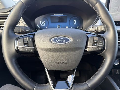 Used 2024 Ford Escape Platinum image 25