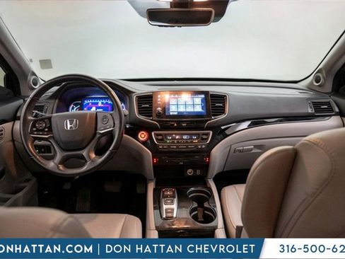 Used 2019 Honda Pilot Touring image 3