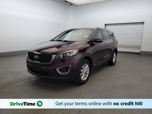 Used 2017 Kia Sorento AWD w/ LX Convenience Package image 1